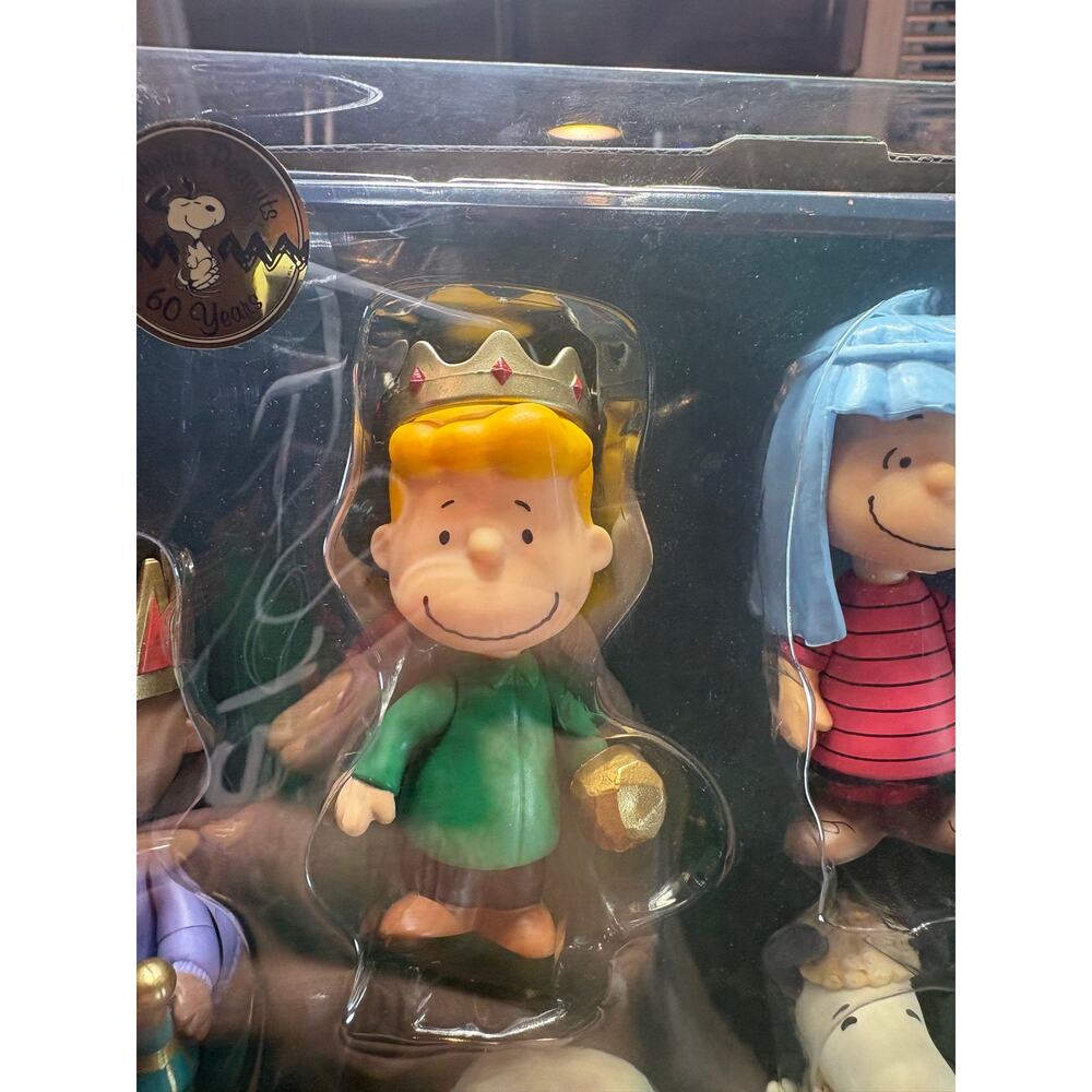 Peanuts Christmas Mini Nativity Pageant Set of 9 NIB - Picture 7 of 16